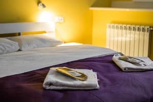 Готелі . Готель Стандарт двомісний . 