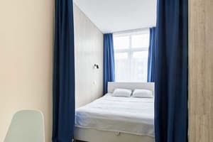 на ул. Ростиславская, 5Б. Номер Апартаменты двухместный 9 этаж №107