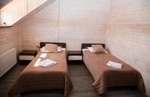 Готелі . Готель Стандарт двомісний з роздільними ліжками. 