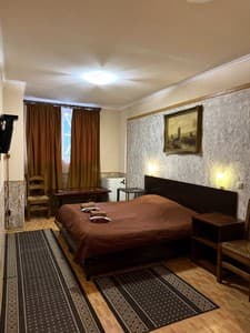 Отели . Гостиница Полулюкс 4-местный улучшеный. 