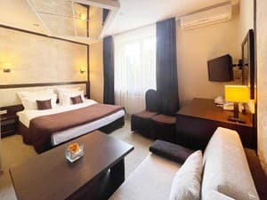 Eney Hotel. Номер Покращений двомісний 