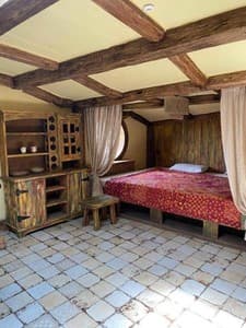 Готелі . Готель Котедж двомісний Будинок для відпочинку Хобіт. 