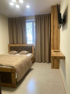 Готелі . Готель Сімейний двомісний з душем. 