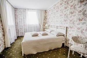 Готелі . Готель Стандарт тримісний . 