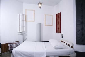 Отели . Гостиница №8 Семейный номер с качелью - в укрытие. 