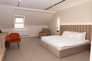 Готелі . Готель Напівлюкс двомісний . 