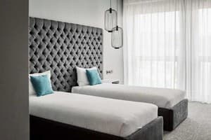 Отели . Гостиница Стандарт двухместный с раздельными кроватями без завтрака. 