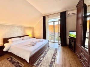 Отели . Гостиница Улучшенный двухместный с видом на горы 7. 