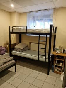 Отели . Гостиница Место в женском 6-местном номере . 