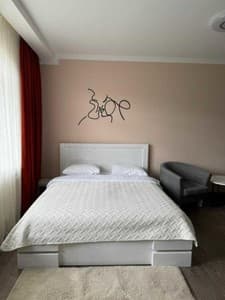 Готелі . Готель Стандарт тримісний двокімнатний №202. 