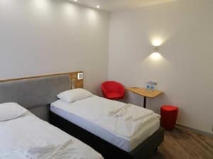 Готелі . Готель Люкс двомісний Twin. 