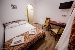 Готелі . Готель Економ двомісний Double. 