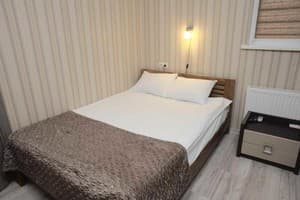 Готелі . Готель Стандарт двомісний . 