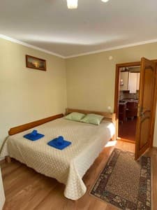 Готелі . Готель Стандарт 4-місний . 