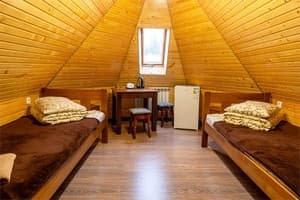 Отели . Гостиница Стандарт двухместный мансарда (Дом 4). 