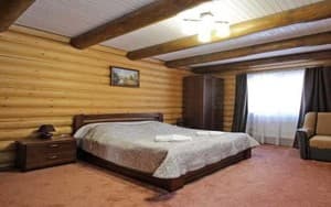 Готелі . Готель Стандарт тримісний . 