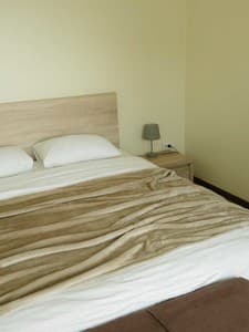 Готелі . Готель Котедж двомісний Будинок для відпочинку. 