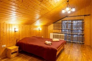 Отели . Гостиница Коттедж двухместный с 1 спальней (2+1). 