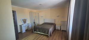 Готелі . Готель Люкс 6-місний трикімнатний на 2 поверсі. 