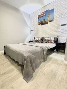 Отели . Гостиница Апартаменты двухместный London 92. 