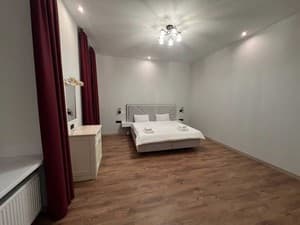 Готелі . Готель Сімейний 4-місний з двома кімнатами. 