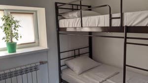 Отели . Гостиница Место в мужском 10-местном номере . 