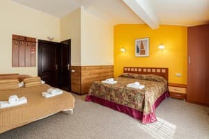 Отели . Гостиница Семейный 4-местный . 