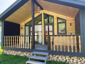 Готелі . Готель Котедж 5-місний Будинок для відпочинку. 