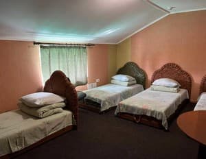 Готелі . Готель Стандарт 4-місний . 