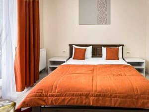 Готелі . Готель Стандарт двомісний з балконом. 