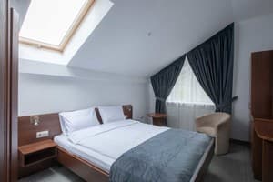 Готелі . Готель Покращений двомісний . 