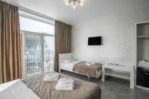 Отели . Гостиница Стандарт трехместный с видом на горы. 