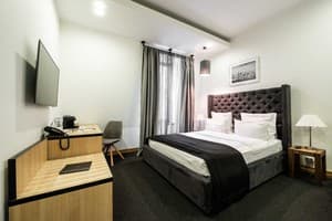 Готелі . Готель Стандарт двомісний без сніданку. 