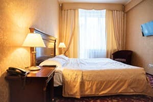 Готелі . Готель Люкс двомісний . 