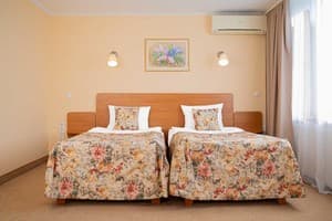 Готелі . Готель Студіо двомісний Напівлюкс. 