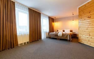 Готелі . Готель Люкс 4-місний двокімнатний. 