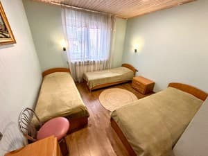 Hotels . Hotel Junior suite Triple (3 single beds). 