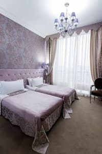 Hotels . Hotel Superior Double 704. 