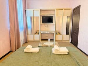 Готелі . Готель Люкс двомісний . 