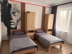 Отели . Гостиница Место в общем двухместном номере . 