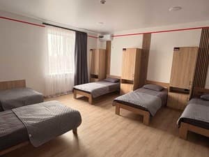 Отели . Гостиница Место в общем 5-местном номере . 