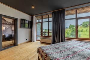 Отели . Гостиница Люкс 4-местный двухкомнатный (2,3 этаж). 