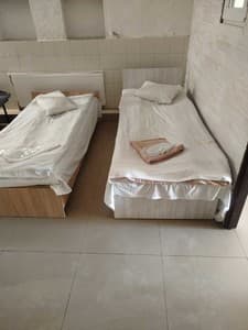 Hotels . Hotel Bed in Mixed Dormitory 5-bed room . 