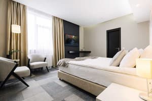 Отели . Гостиница Люкс двухместный двухкомнатный. 