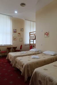 Hotels . Hotel Bed in Mixed Dormitory 5-bed room . 