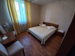 Готелі . Готель Стандарт двомісний . 