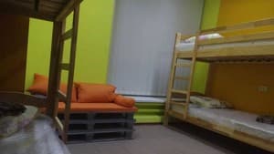 Отели . Гостиница Место в общем 12-местном номере . 
