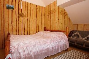 Raytshtoky. Room Standard Double with a balcony