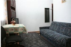 Отели . Гостиница Стандарт 4-местный двухкомнатный  (№5, №7). 