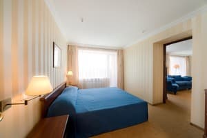 Intourist Hotel. Номер Люкс двухместный 2-комнатный